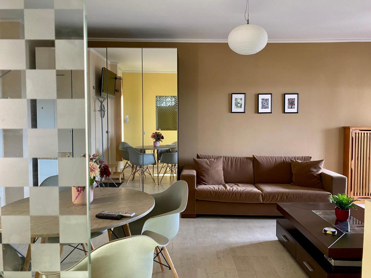 Einstein'S Apartment เอเธนส์ ภายนอก รูปภาพ